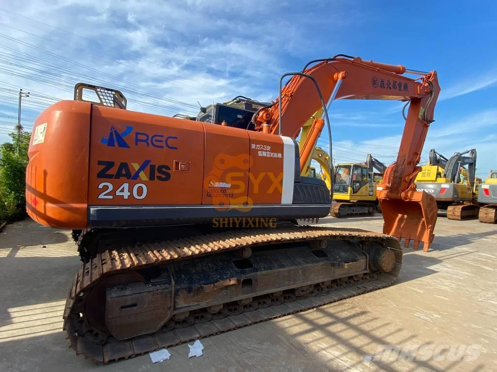Hitachi ZX 240 Гусеничные экскаваторы