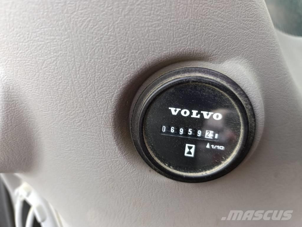 Volvo EW 210 D Колёсные экскаваторы