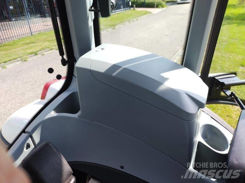 Valtra T 175 A Трактора