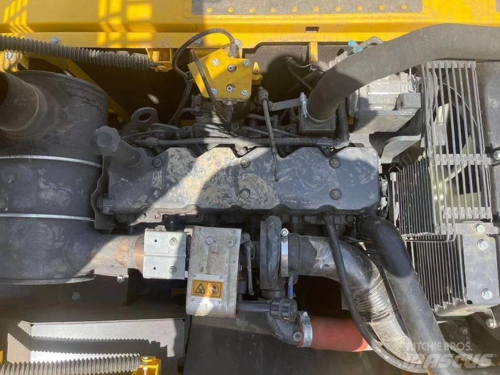 Komatsu PC 270 Гусеничные экскаваторы