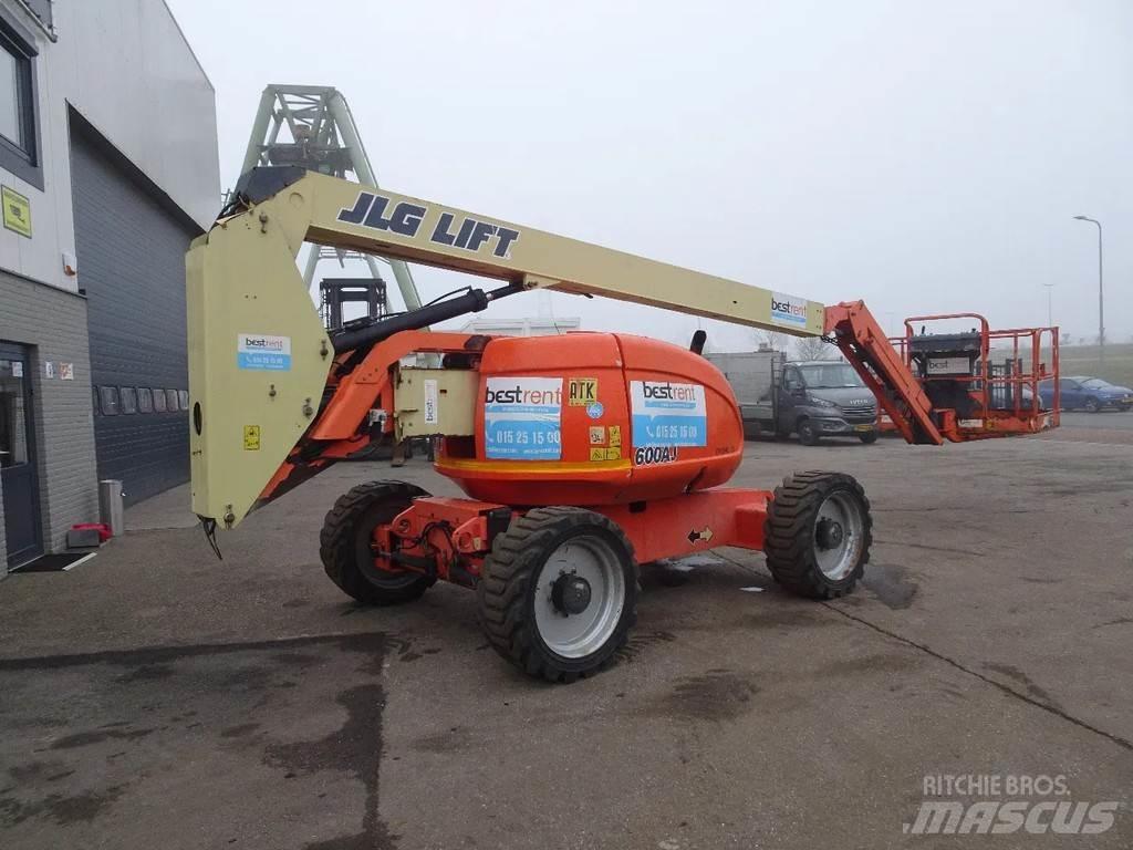 JLG 600AJ Коленчатые подъемники