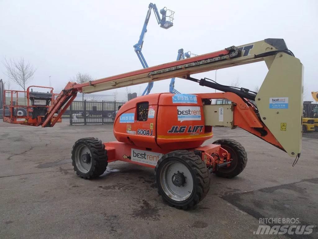 JLG 600AJ Коленчатые подъемники