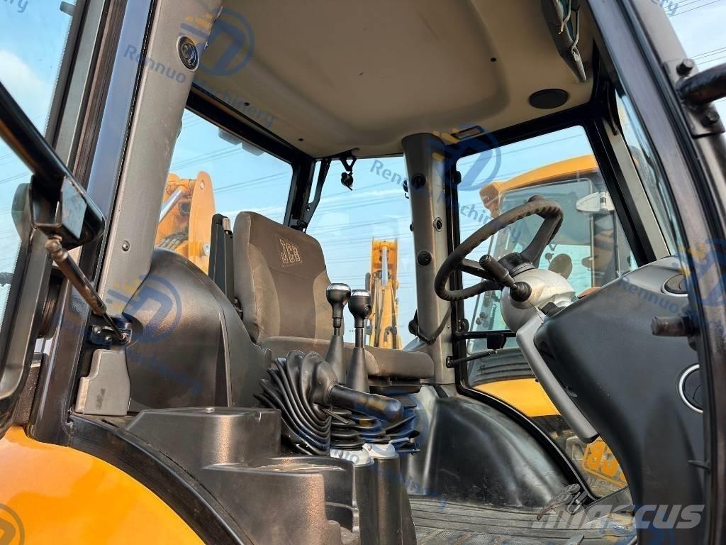 JCB 4 CX Экскаваторы-погрузчики