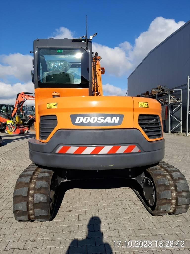 Develon DX 85 R-3 Малые экскаваторы 7т-12т