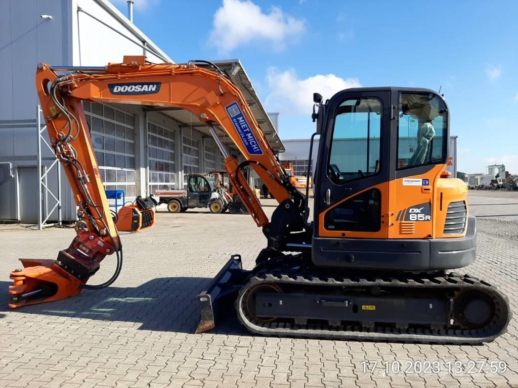 Develon DX 85 R-3 Малые экскаваторы 7т-12т