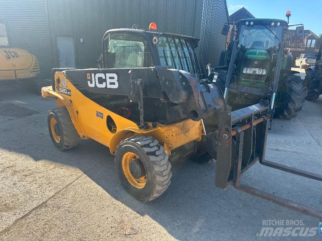 JCB 520-40 Телескопические погрузчики