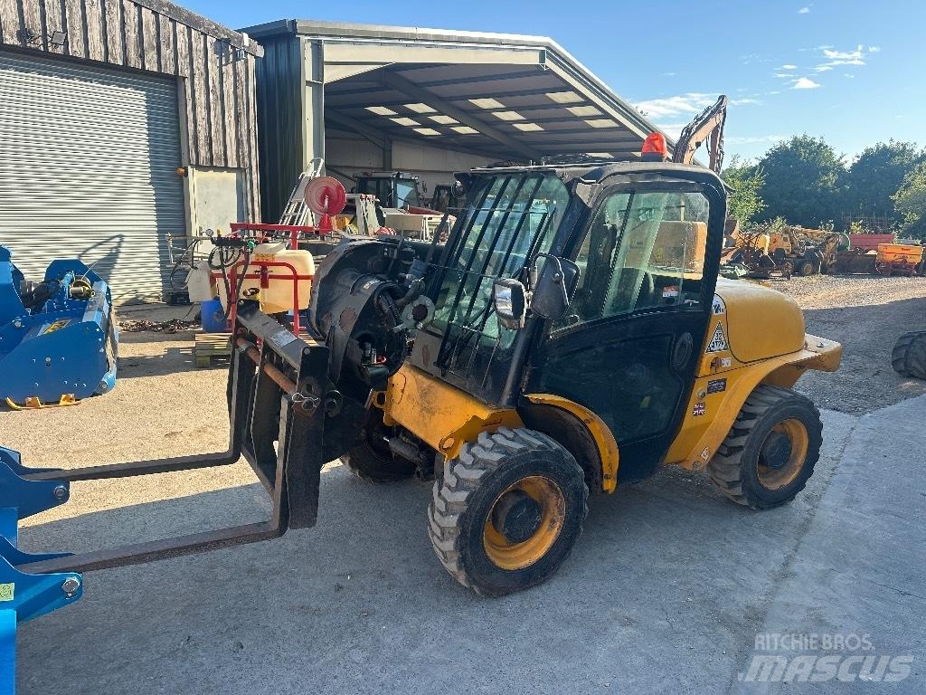 JCB 520-40 Телескопические погрузчики