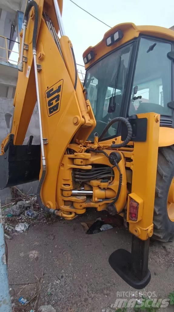 JCB 3 CX Фронтальные погрузчики
