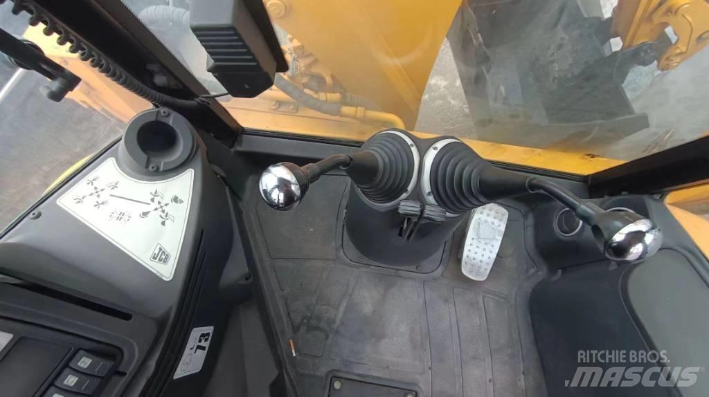 JCB 3 CX Фронтальные погрузчики