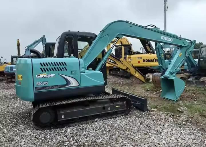 Kobelco SK75 Гусеничные экскаваторы