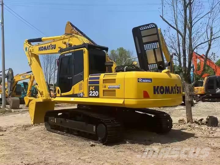 Komatsu PC220-8 Гусеничные экскаваторы