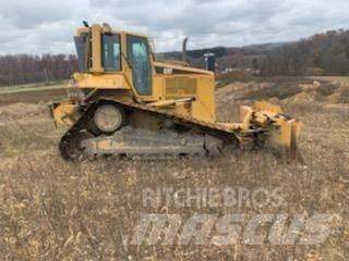 CAT D6N Гусеничные бульдозеры