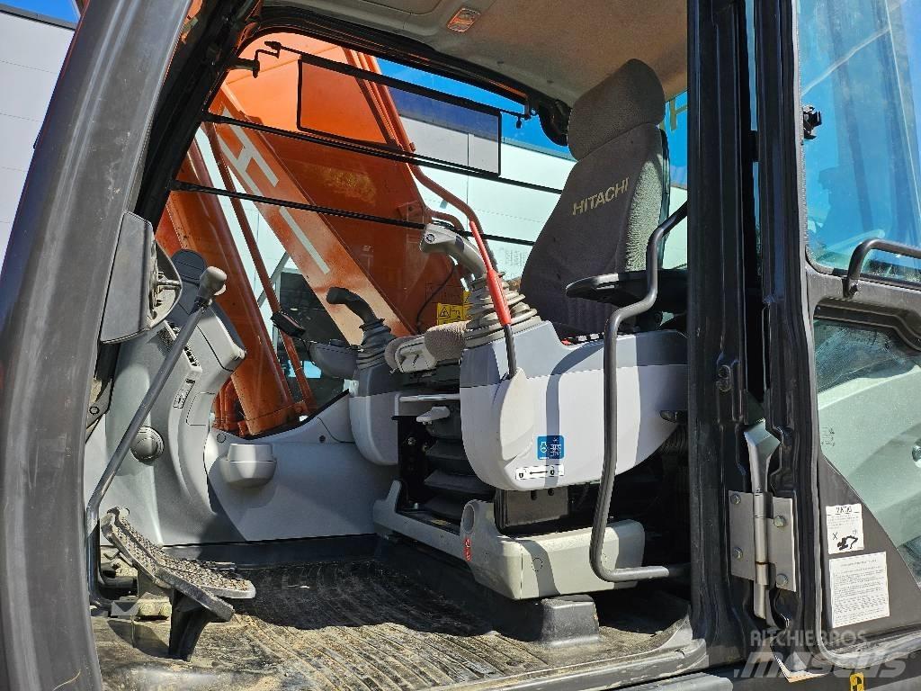 Hitachi ZX 210 LC-5 Гусеничные экскаваторы