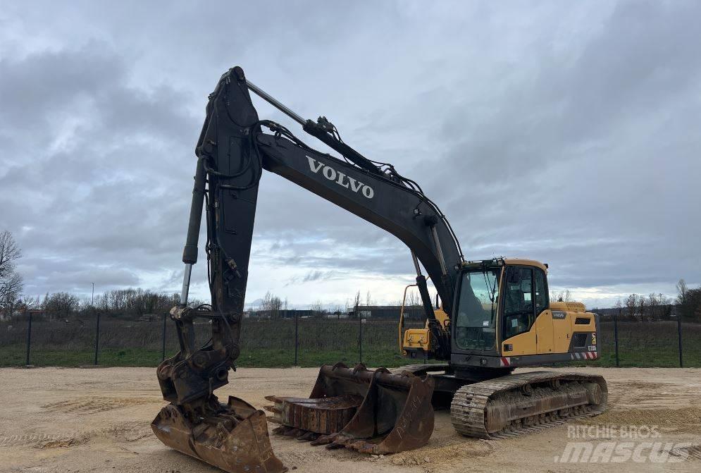 Volvo EC 220 DL Гусеничные экскаваторы