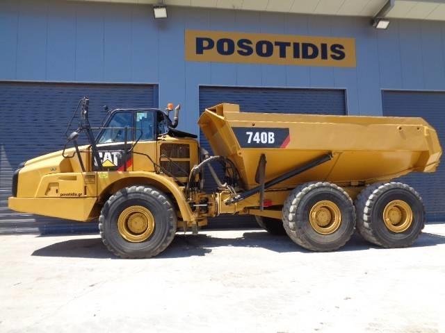 CAT 740 B Шарнирно-сочленённые самосвалы