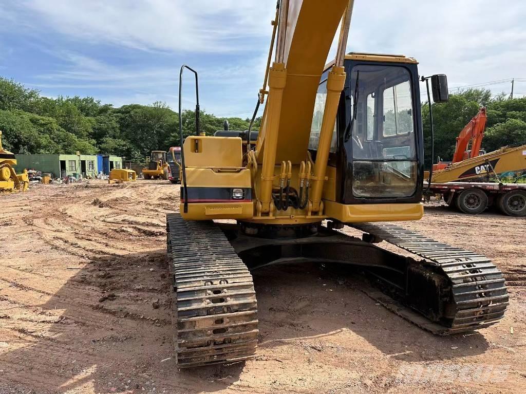 CAT 320BL Гусеничные экскаваторы