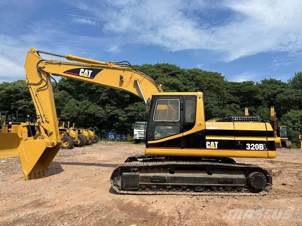 CAT 320BL Гусеничные экскаваторы