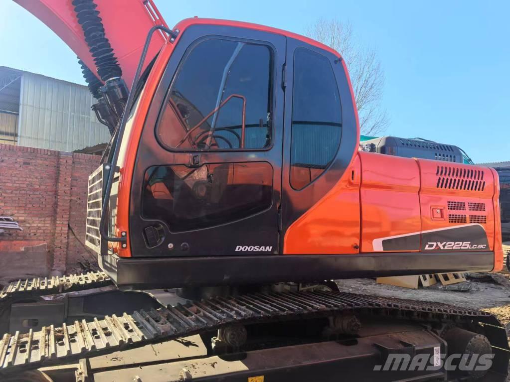 Doosan DX 225 LC-9C Гусеничные экскаваторы