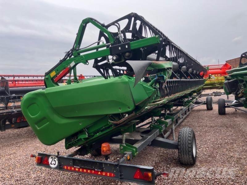 John Deere T 670 Зерноуборочные комбайны