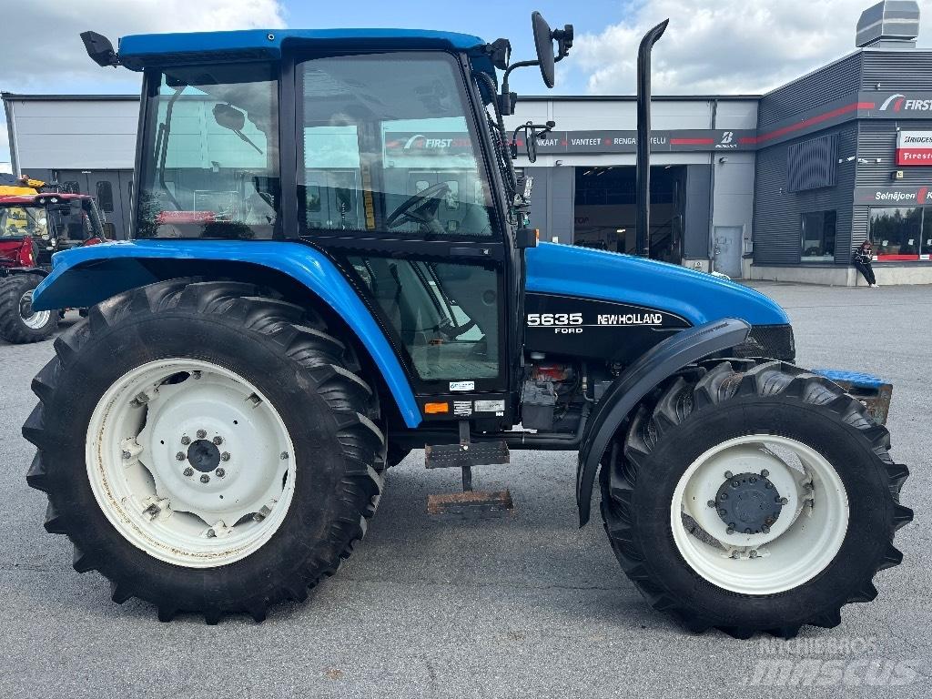 New Holland 5635 Трактора