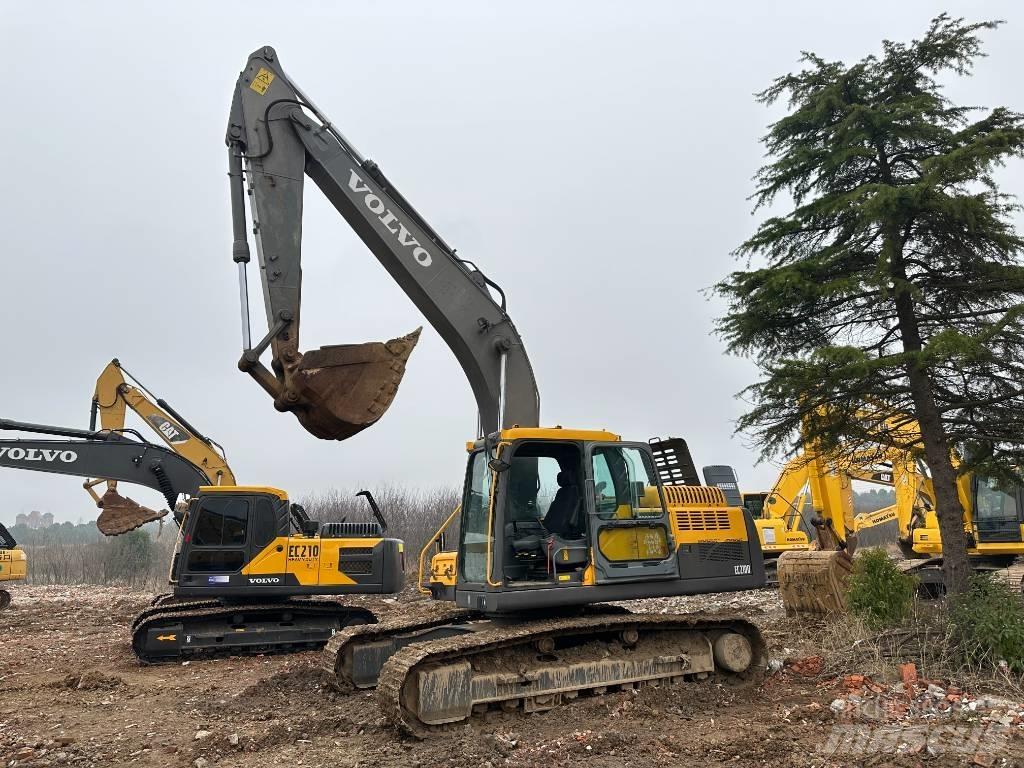 Volvo EC210D Гусеничные экскаваторы