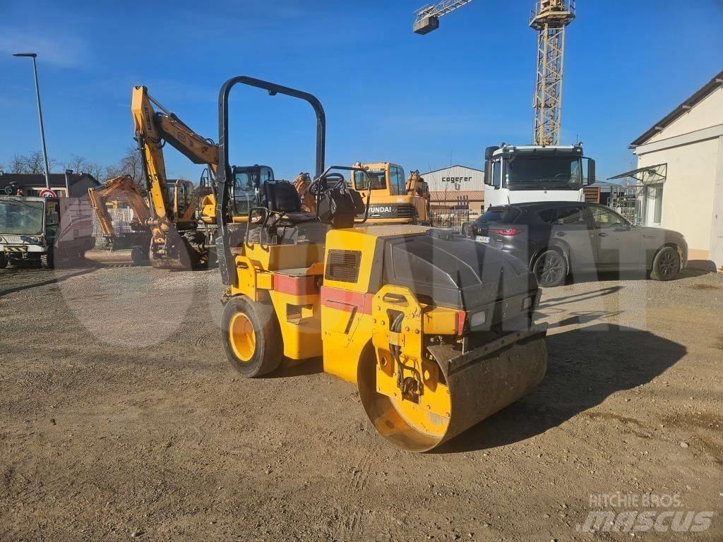 Dynapac CC 900 Катки тротуарные
