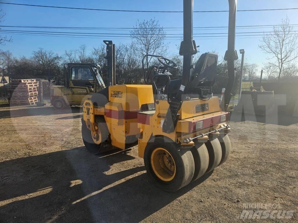 Dynapac CC 900 Катки тротуарные