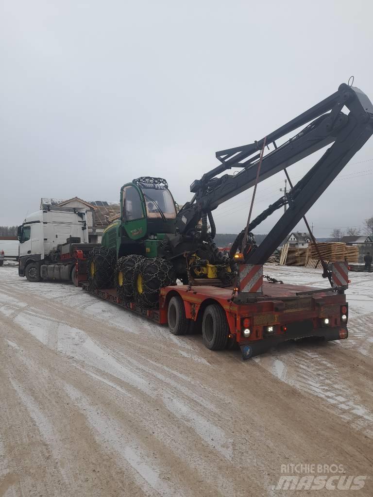 John Deere 1070 E Харвестеры