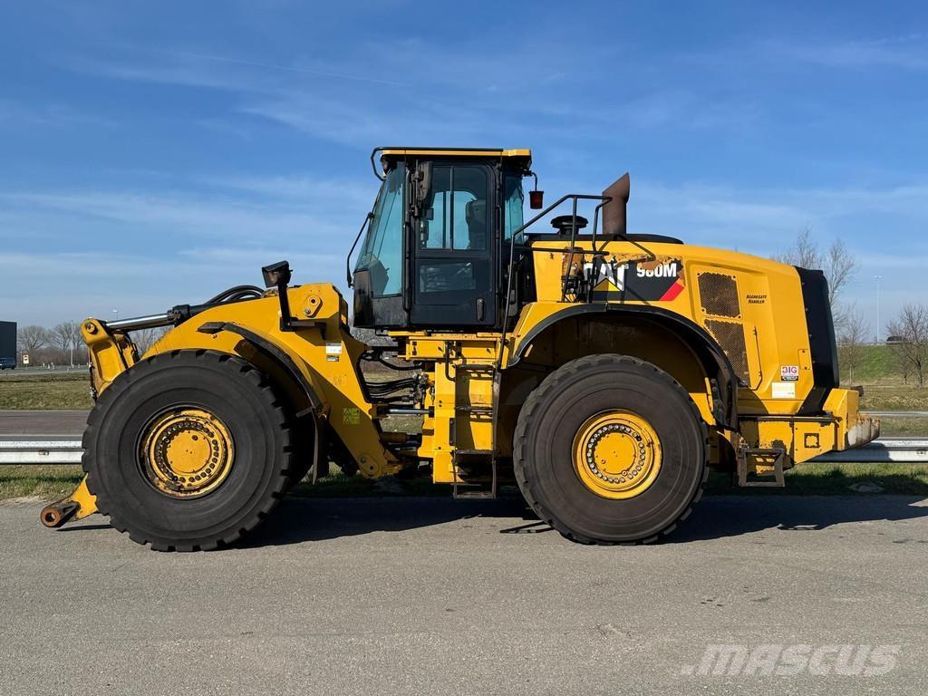 CAT 980M Фронтальные погрузчики