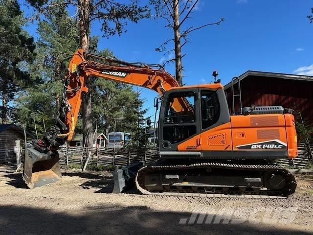 Doosan DX 140 LC Гусеничные экскаваторы