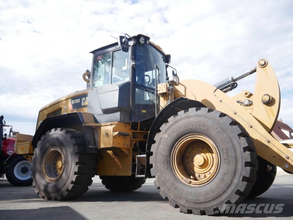 CAT 938M Фронтальные погрузчики