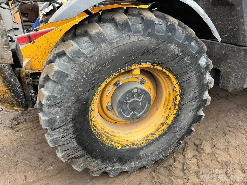 JCB 540-140 Телескопические погрузчики