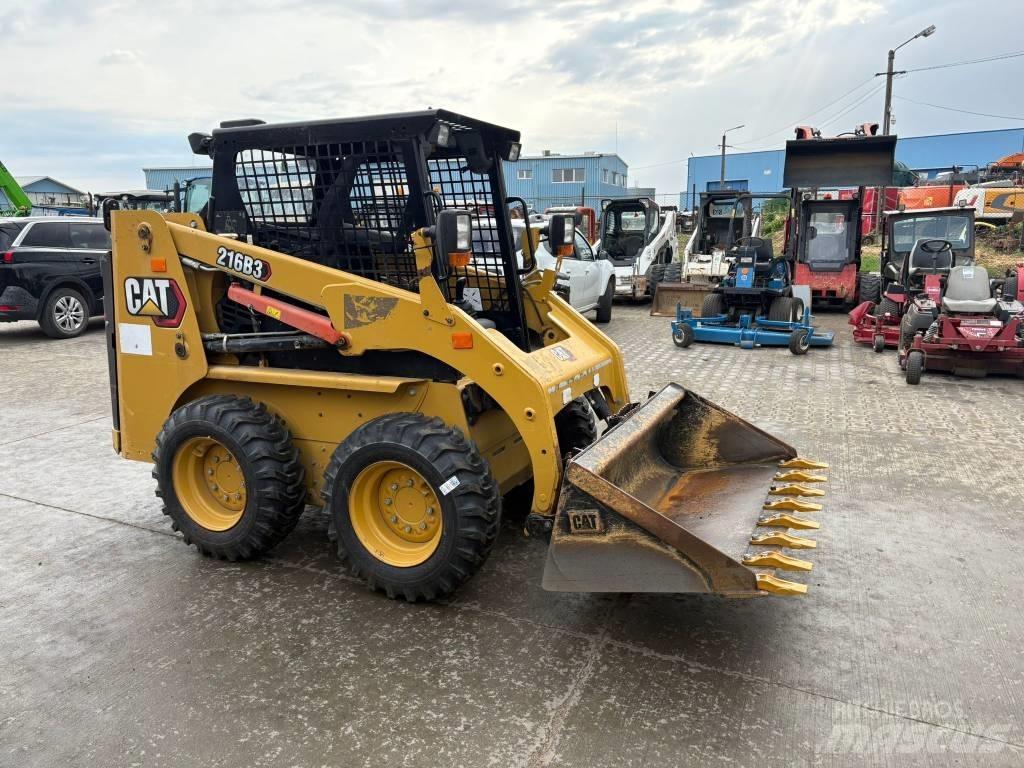 CAT 216 B 3 Мини-погрузчики