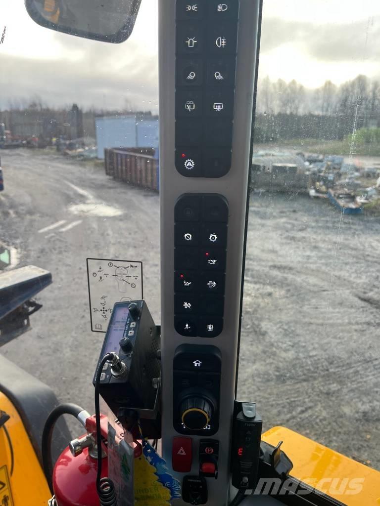 JCB 413K Pyöräkone Фронтальные погрузчики