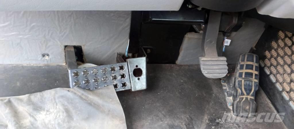 CAT 730 C 2 Шарнирно-сочленённые самосвалы