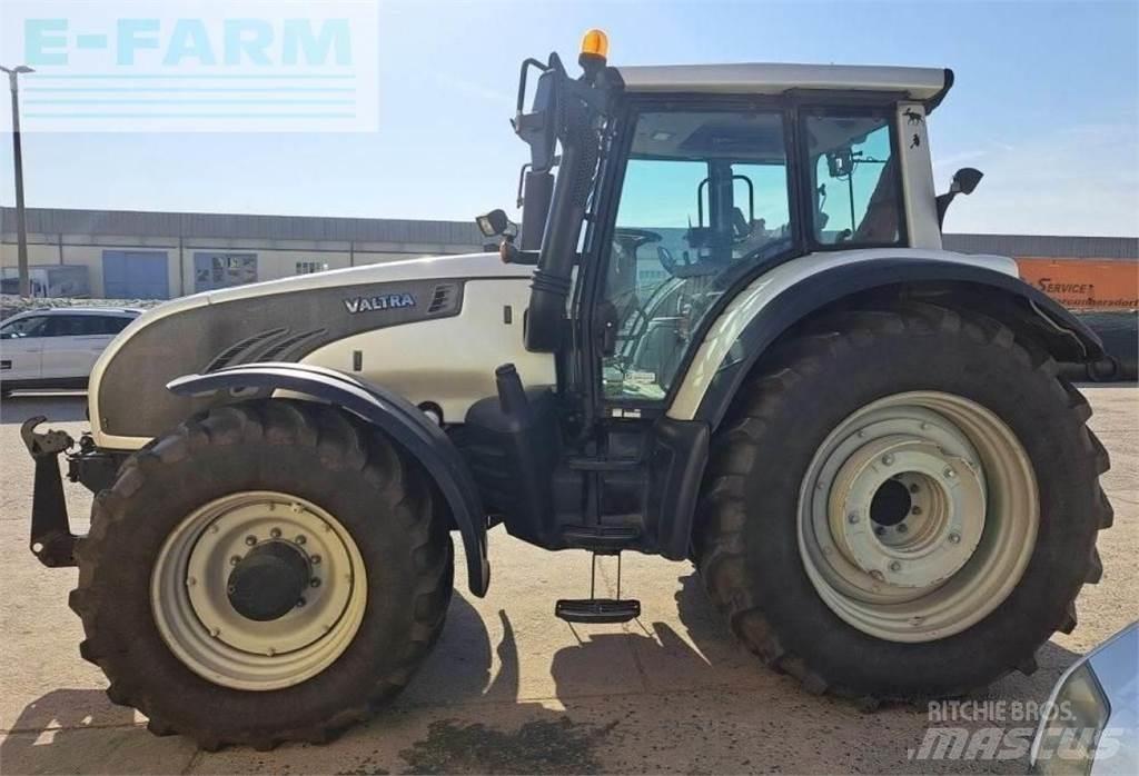 Valtra t 202 Трактора