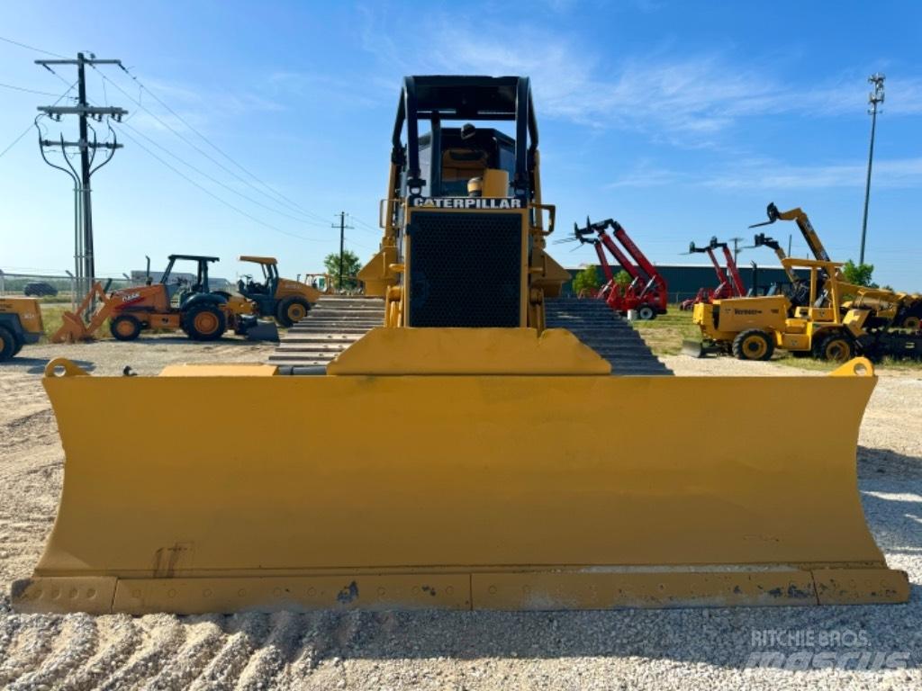 CAT D 6 M LGP Гусеничные бульдозеры