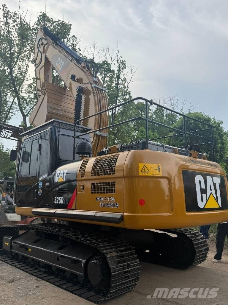 CAT CAT325D Гусеничные экскаваторы