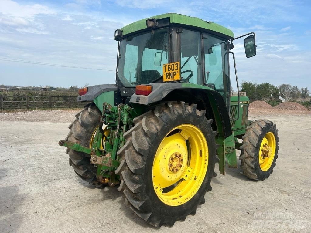 John Deere 6400 Коммунальные тракторы