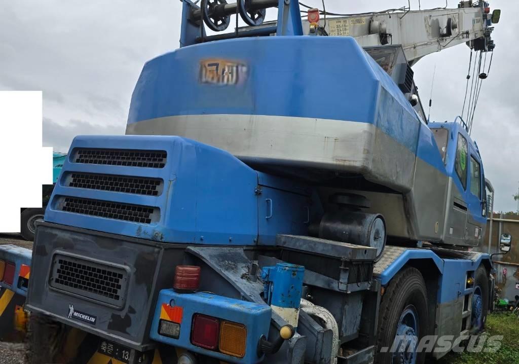 Tadano TR 250 M-6 Автокраны вездеходы