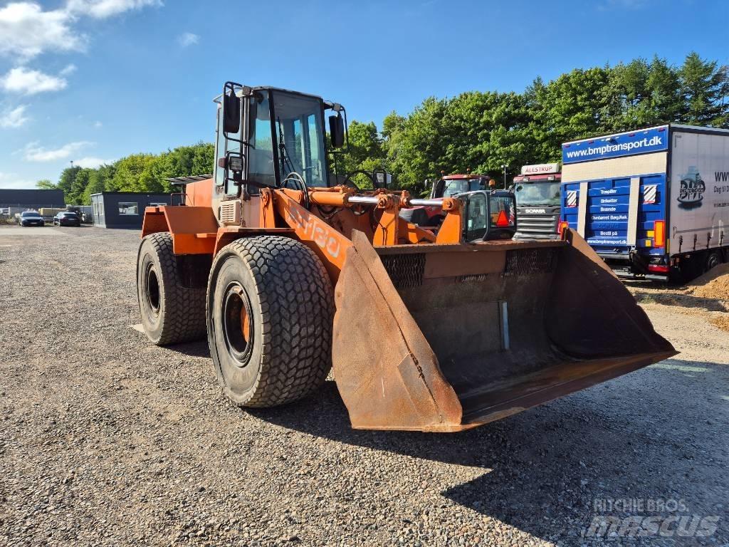 Hitachi FR 130 Фронтальные погрузчики