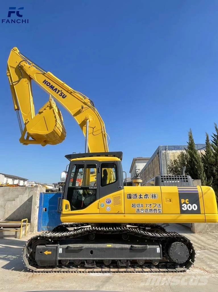 Komatsu PC 300 Гусеничные экскаваторы