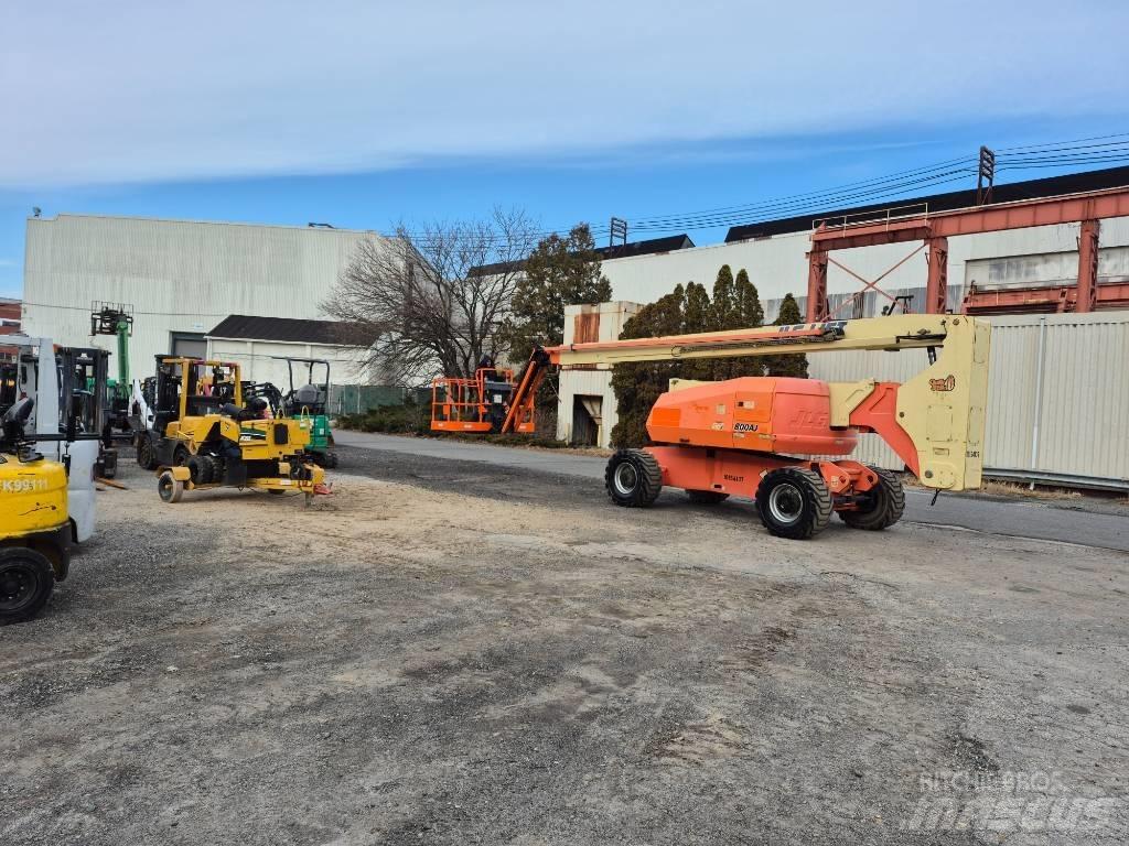 JLG 800 AJ Коленчатые подъемники