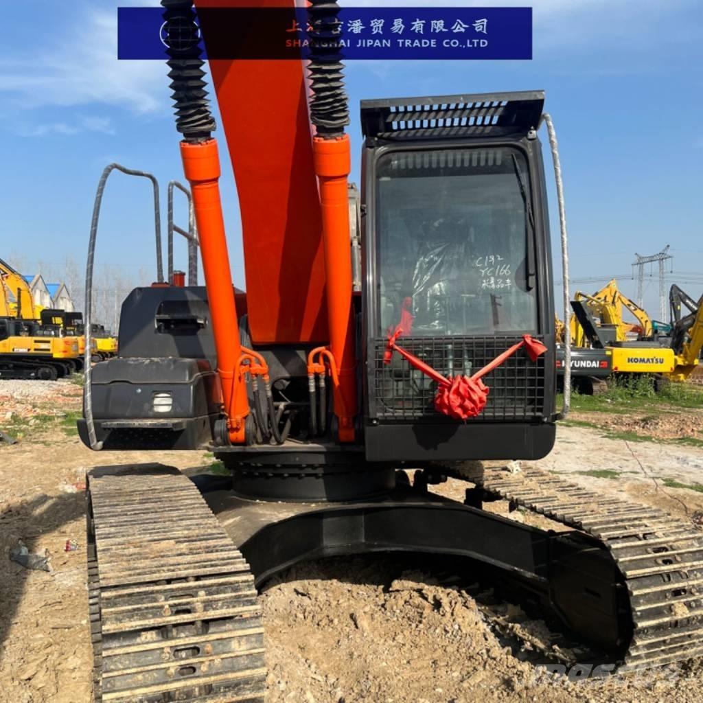 Hitachi ZX 240 Гусеничные экскаваторы