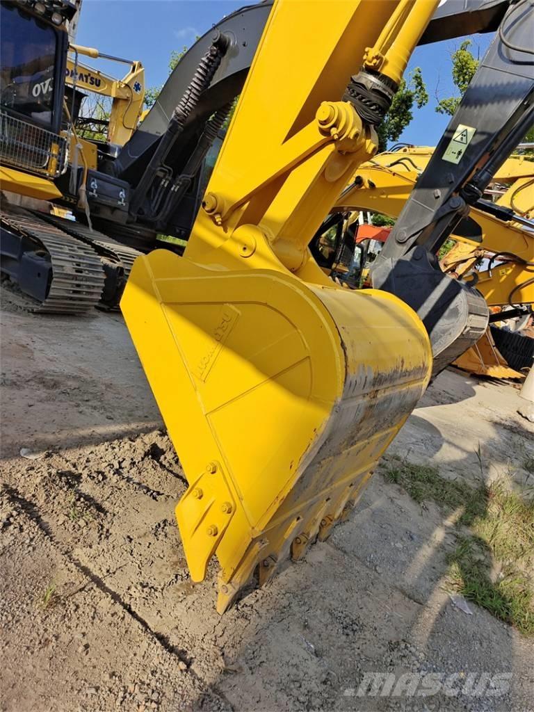 Komatsu PC 200-8 Гусеничные экскаваторы
