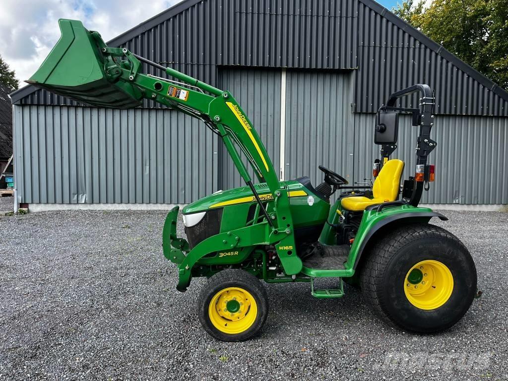John Deere 3045 R Трактора