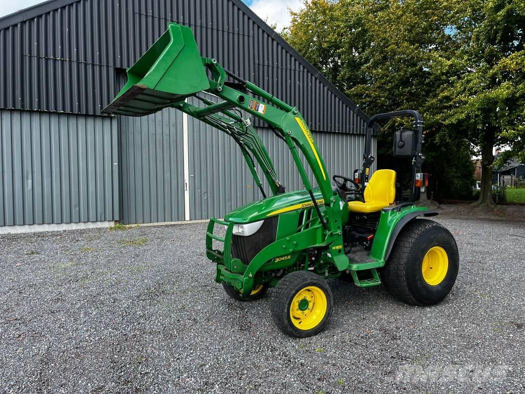 John Deere 3045 R Трактора