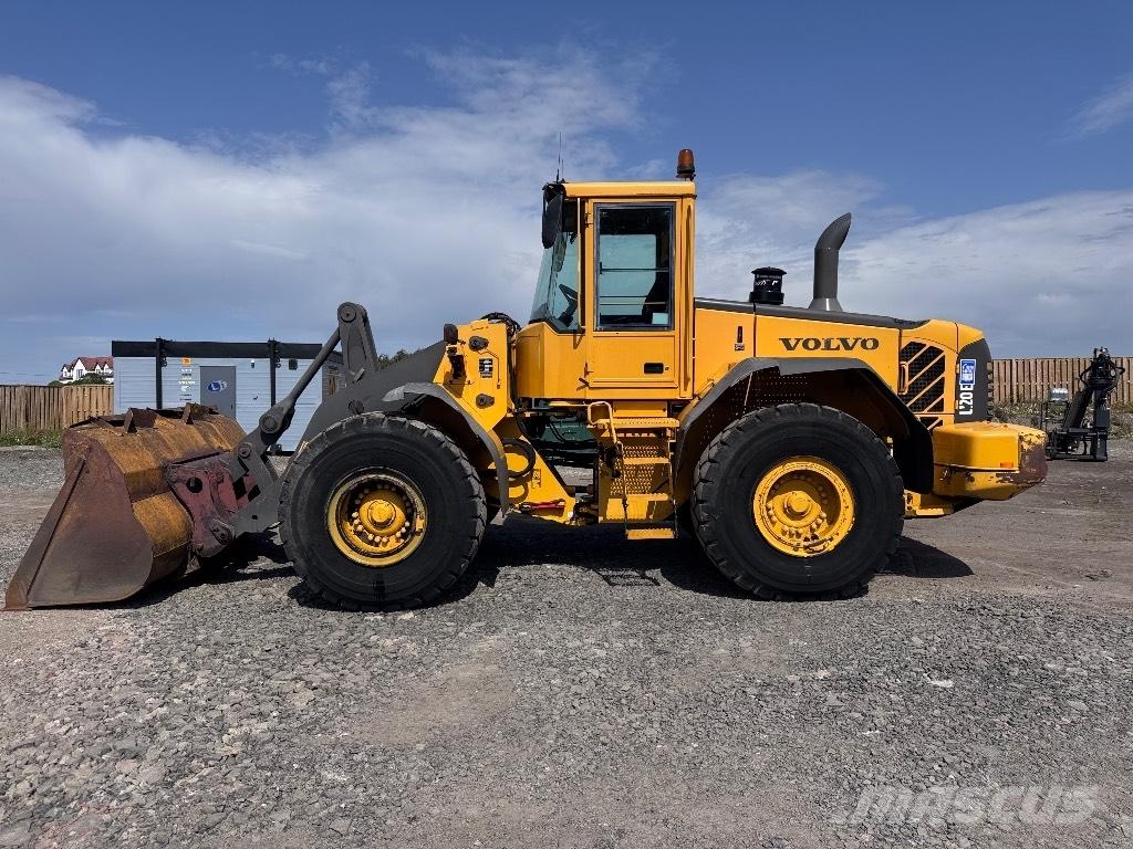 Volvo L 120 E Фронтальные погрузчики
