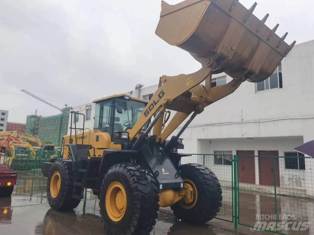 SDLG 956L Фронтальные погрузчики