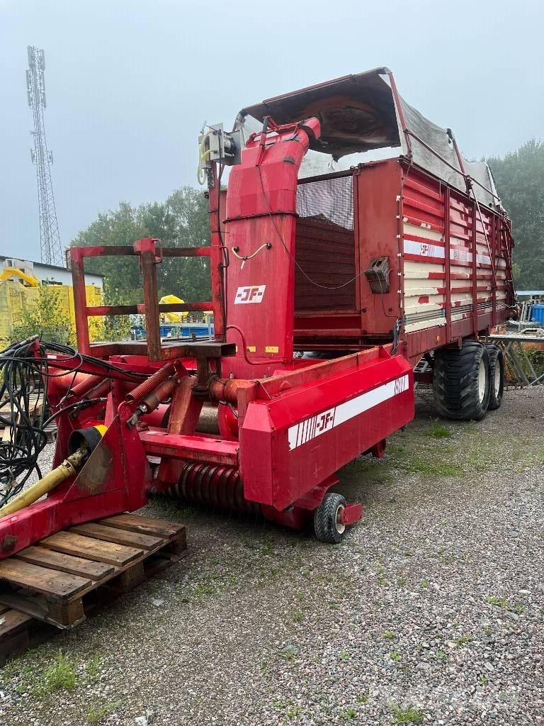 JF ES 3500 Прицепы с самозагрузкой